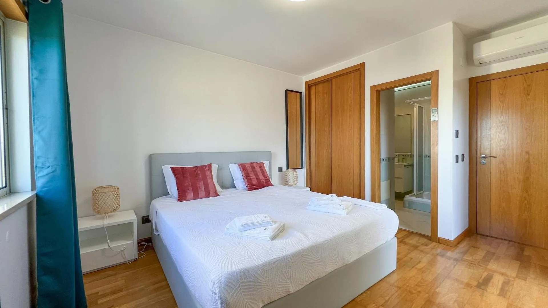 Fantastic Villa, Private Pool, Bbq, Ac And Wi-Fi Quarteira 0*,