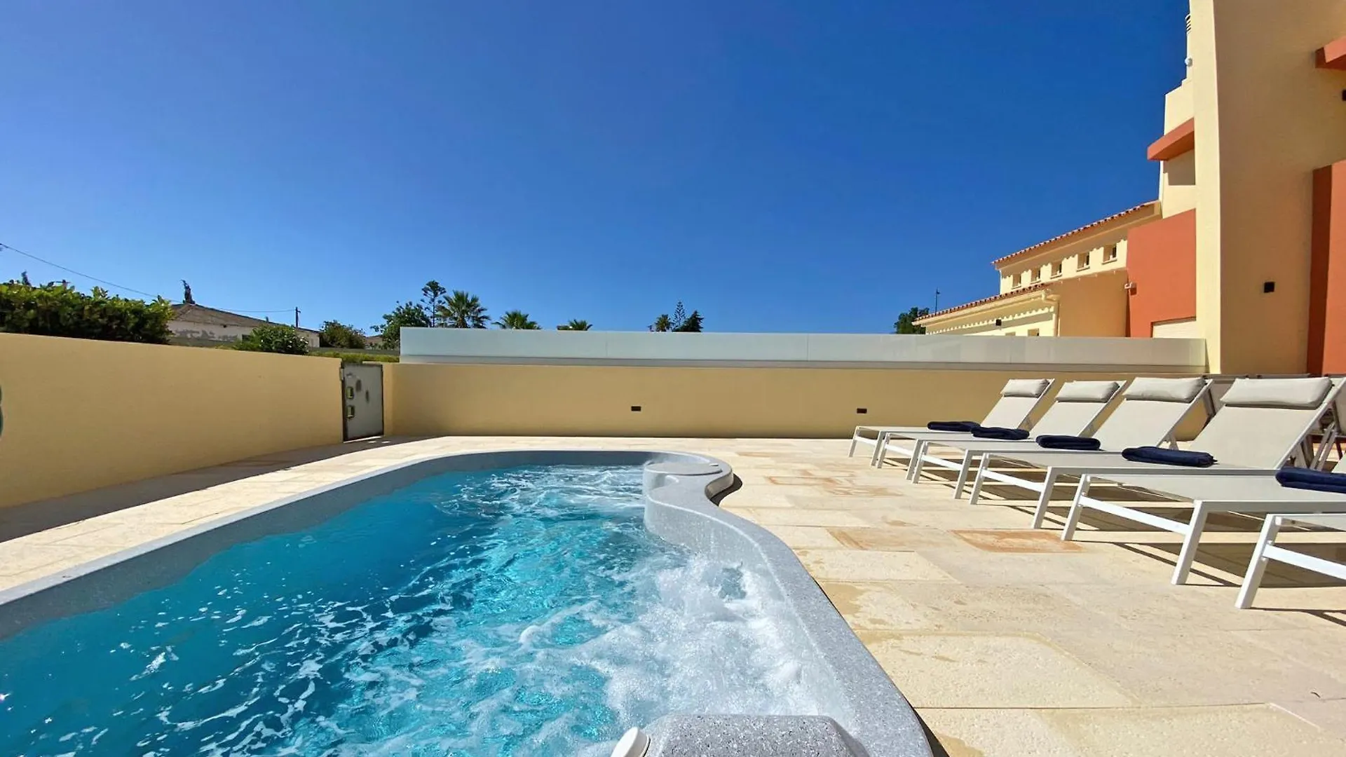 Fantastic Villa, Private Pool, Bbq, Ac And Wi-Fi Quarteira Vila