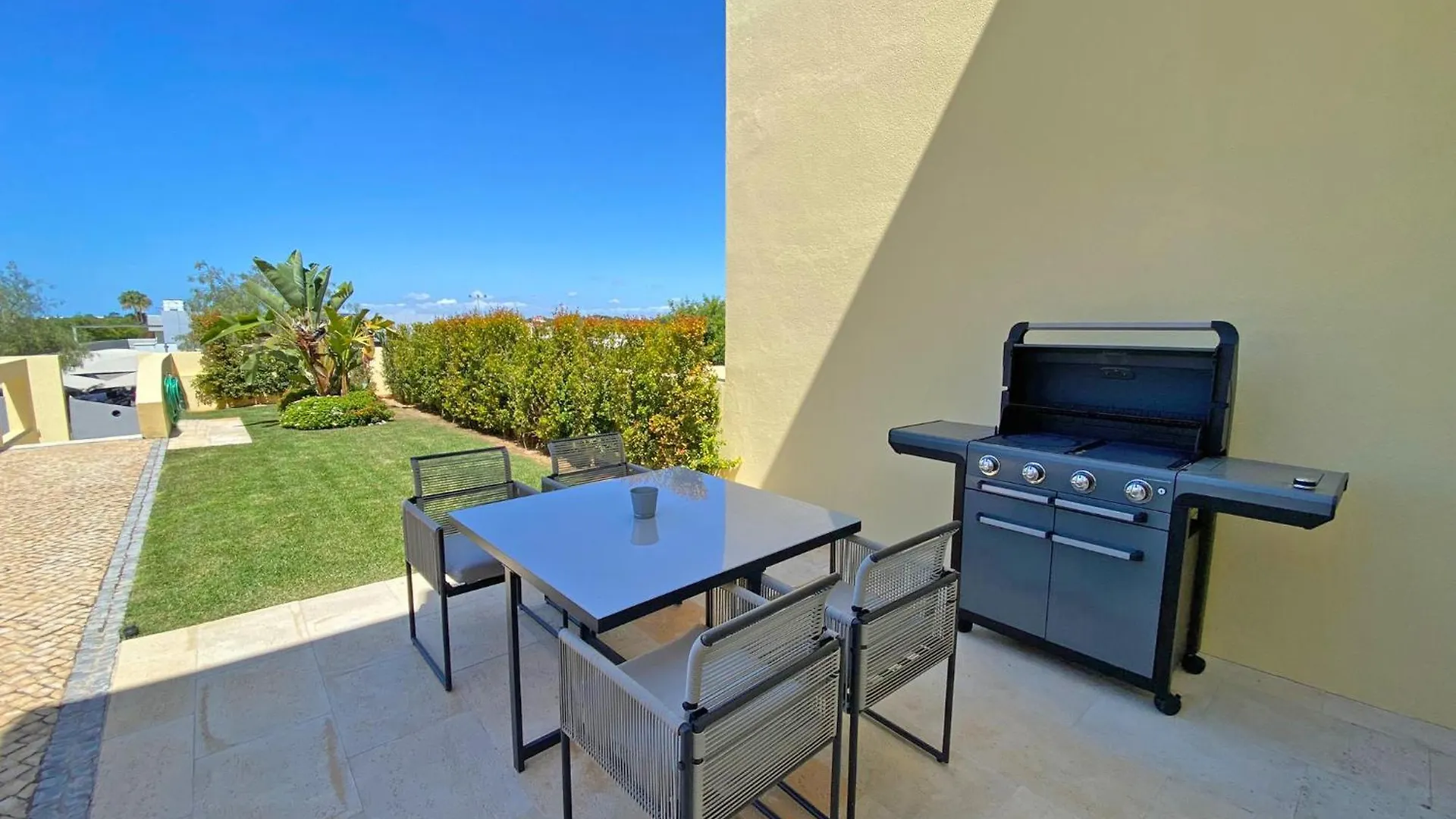 Fantastic Villa, Private Pool, Bbq, Ac And Wi-Fi Quarteira